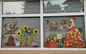 Na zdjęciu dzieci w trakcie zabaw edukacyjnych