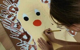 Na zdjęciu dzieci w trakcie zabaw edukacyjnych