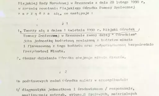 Obraz przedstawia zarządzenie prezydenta miasta Rzeszowa z 1990 roku powołujące do życia Miejski Ośrodek Pomocy Społecznej w Rzeszowie